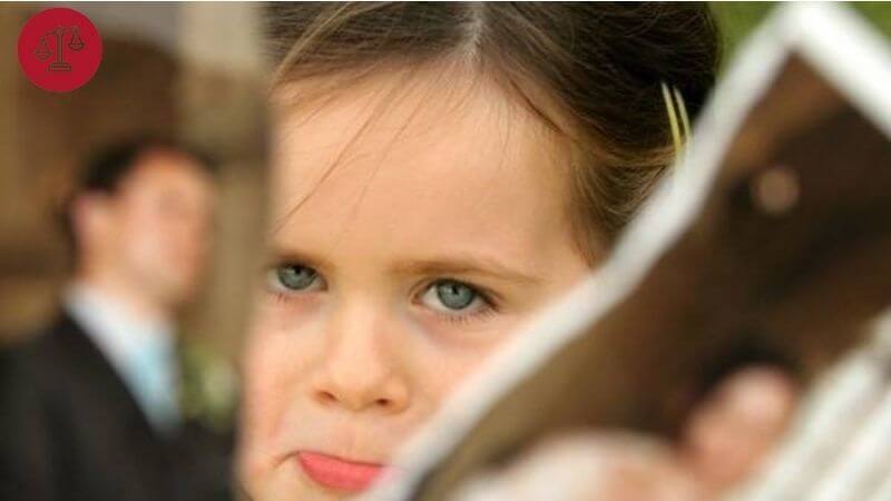 Thủ tục đổi họ cho con sau ly hôn - Tổng đài pháp luật 2 đổi họ cho con sau ly hôn