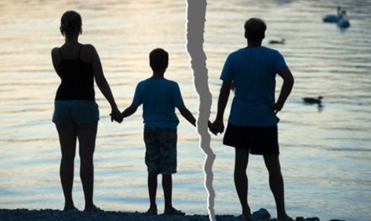 tu-van-me-di-lay-chong-bo-co-quyen-nuoi-con-khong