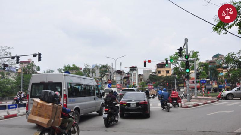 Lỗi lấn làn xe máy phạt bao nhiêu theo quy định pháp luật 2 lan-lan-xe-may-phat-bao-nhieu-2022