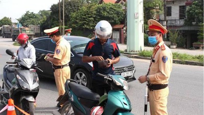 Lỗi không mang bằng lái xe máy phạt bao nhiêu tiền? 12 phat-loi-khong-mang-bang-lai-xe-may