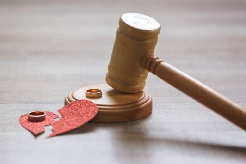 Ly Hôn Thuận Tình Có Phải Ra Toà Không? Quy Trình Chi Tiết 8 ly hon thuan tinh co phai ra toa khong