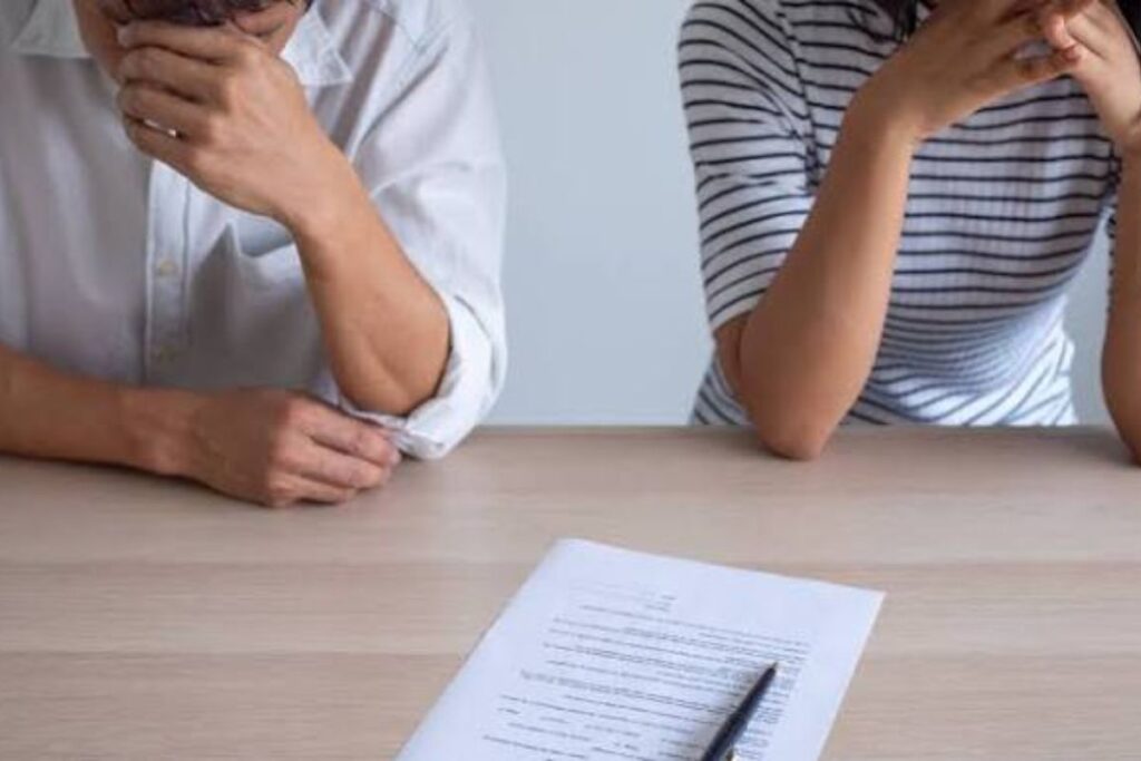 Thuận Tình Ly Hôn Ai Là Nguyên Đơn? Giải Đáp Chi Tiết Từ Luật Sư 1 thuan tinh ly hon ai la nguyen don