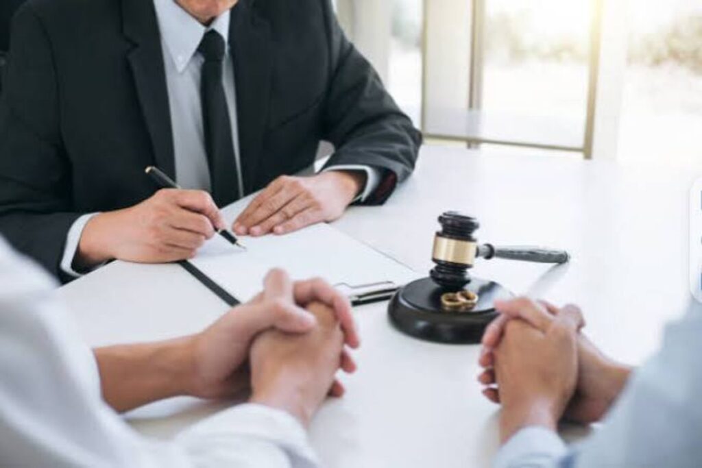 Thủ Tục Thuận Tình Ly Hôn Có Yếu Tố Nước Ngoài Mới Nhất: Hướng Dẫn Chi Tiết Và Quy Trình Chuẩn Pháp Lý 3 thuan tinh ly hon co yeu to nuoc ngoai